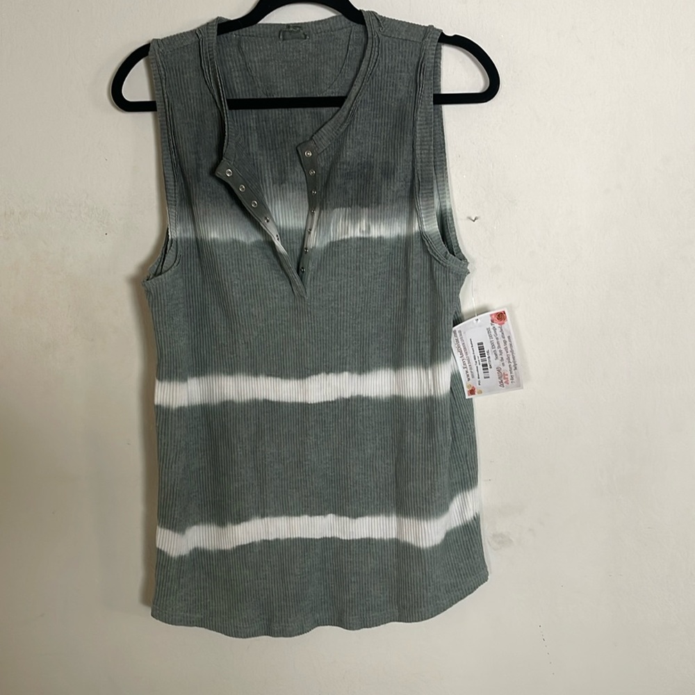 POL Sleeveless Top with Front Buttons
